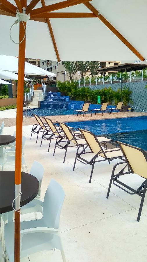 Dois Apes . Evian Go Apartment Caldas Novas