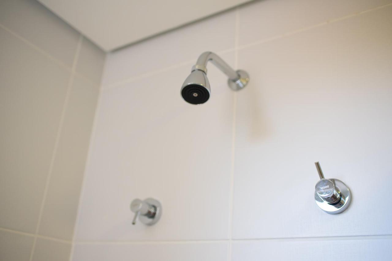 Dois Apes . Evian Go Apartment Caldas Novas