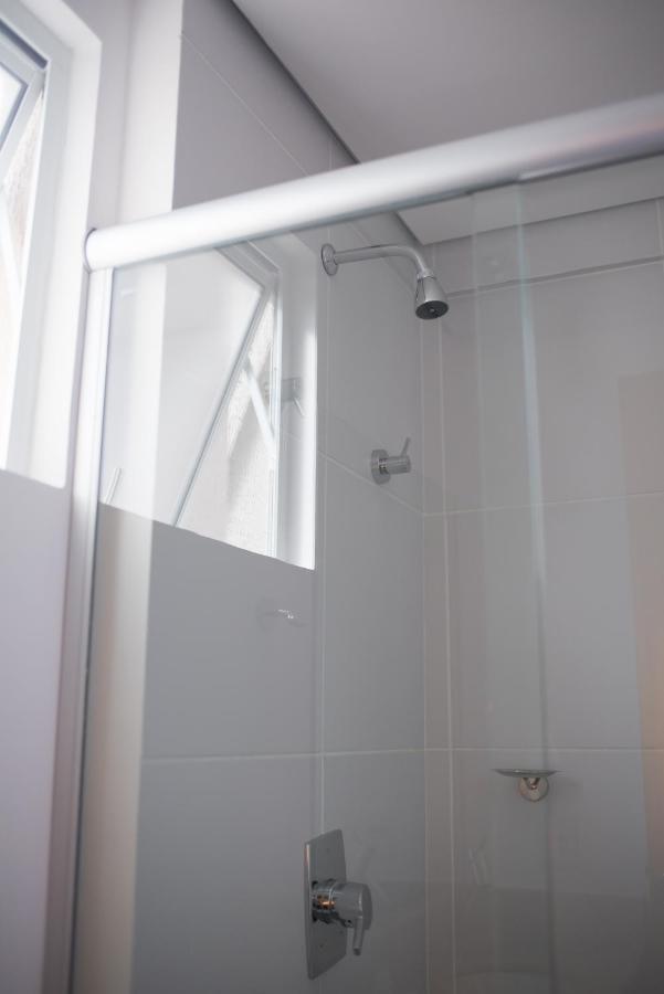 Dois Apes . Evian Go Apartamento Caldas Novas