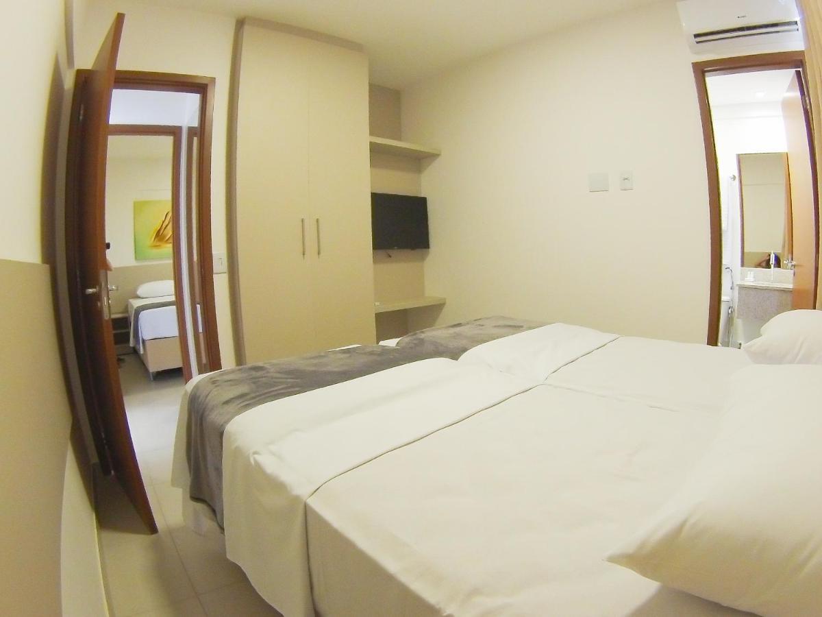 Dois Apes . Evian Go Apartamento Caldas Novas